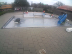 Dětstký venkovní bazén