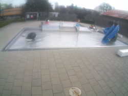 Dětstký venkovní bazén