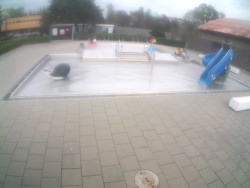 Dětstký venkovní bazén