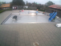 Dětstký venkovní bazén