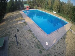 Großer Swimmingpool