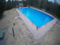 Großer Swimmingpool