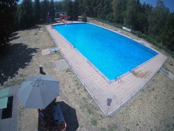 Großer Swimmingpool