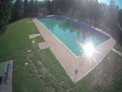Großer Swimmingpool