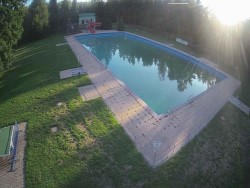 Großer Swimmingpool