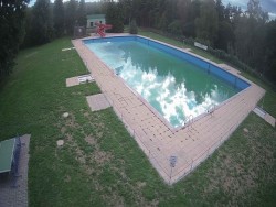 Großer Swimmingpool