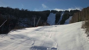 Ski areál SEVERKA v Dolní Lomné - Sjezdovka SEVERKA - 12.3.2023 v 08:00