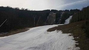 Ski areál SEVERKA v Dolní Lomné - Sjezdovka SEVERKA - 18.3.2023 v 09:00