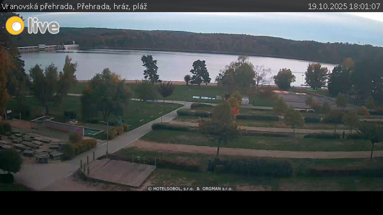 Vranovská přehrada - Přehrada, hráz, pláž - 19.10.2025 v 18:01 Vranovská přehrada - Přehrada, hráz, pláž - 19.10.2025 v 18:01