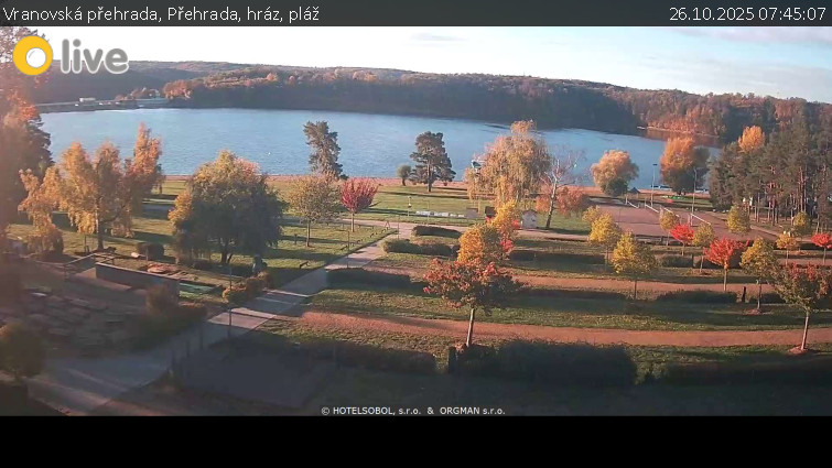 Vranovská přehrada - Přehrada, hráz, pláž - 26.10.2025 v 07:45 Vranovská přehrada - Přehrada, hráz, pláž - 26.10.2025 v 07:45