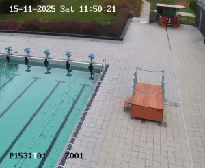 Koupaliště Petynka - Hlavní bazén - 15.11.2025 v 10:45 Koupaliště Petynka - Hlavní bazén - 15.11.2025 v 10:45
