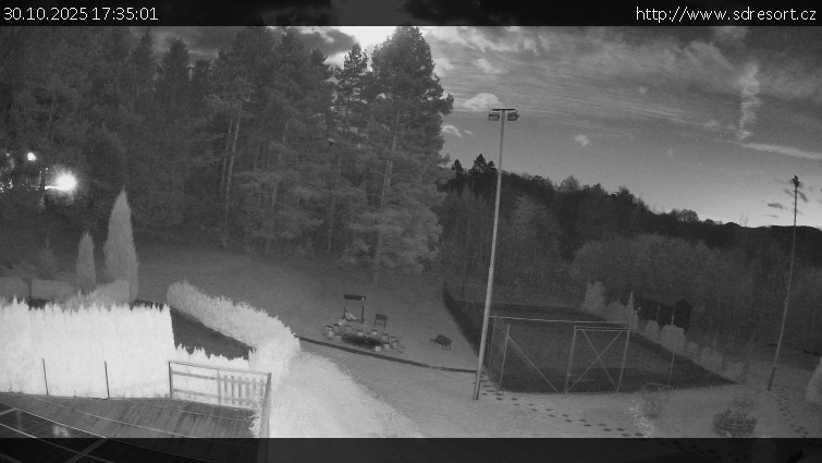 Pension Schaumannův Dvůr - Amfiteátr - Hřiště - 30.10.2025 v 17:35 Pension Schaumannův Dvůr - Amfiteátr - Hřiště - 30.10.2025 v 17:35