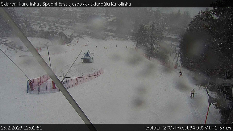 Skiareál Karolinka  - Spodní část sjezdovky skiareálu Karolinka - 26.2.2023 v 12:01