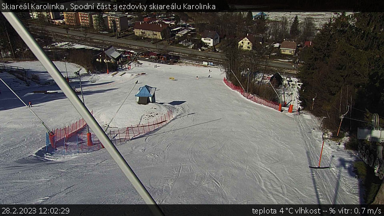 Skiareál Karolinka  - Spodní část sjezdovky skiareálu Karolinka - 28.2.2023 v 12:02