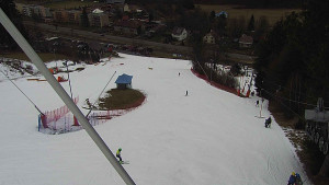 Skiareál Karolinka  - Spodní část sjezdovky skiareálu Karolinka - 5.3.2023 v 13:02