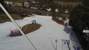 Skiareál Karolinka  - Spodní část sjezdovky skiareálu Karolinka - 17.3.2023 v 11:02