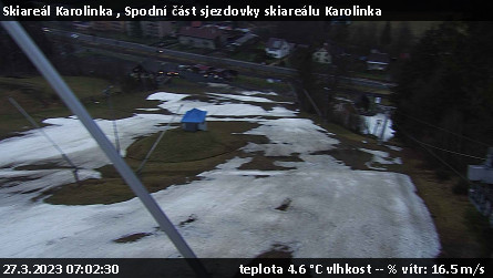 Skiareál Karolinka  - Spodní část sjezdovky skiareálu Karolinka - 27.3.2023 v 07:02