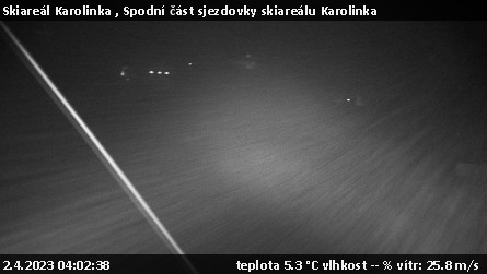 Skiareál Karolinka  - Spodní část sjezdovky skiareálu Karolinka - 2.4.2023 v 04:02