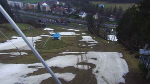Skiareál Karolinka  - Spodní část sjezdovky skiareálu Karolinka - 2.4.2023 v 08:02