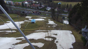 Skiareál Karolinka  - Spodní část sjezdovky skiareálu Karolinka - 2.4.2023 v 13:02