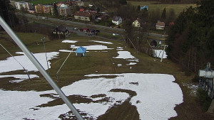 Skiareál Karolinka  - Spodní část sjezdovky skiareálu Karolinka - 3.4.2023 v 13:02