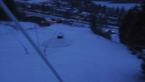 Skiareál Karolinka  - Spodní část sjezdovky skiareálu Karolinka - 7.4.2023 v 06:02