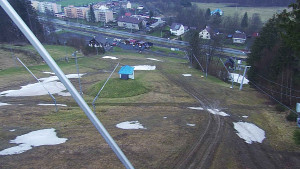 Skiareál Karolinka  - Spodní část sjezdovky skiareálu Karolinka - 13.4.2023 v 17:02