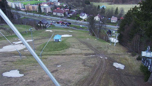Skiareál Karolinka  - Spodní část sjezdovky skiareálu Karolinka - 15.4.2023 v 12:02