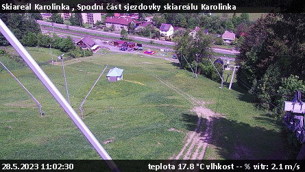 Skiareál Karolinka  - Spodní část sjezdovky skiareálu Karolinka - 28.5.2023 v 11:02