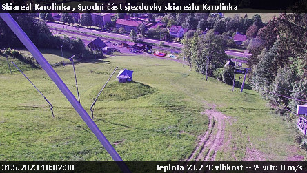 Skiareál Karolinka  - Spodní část sjezdovky skiareálu Karolinka - 31.5.2023 v 18:02