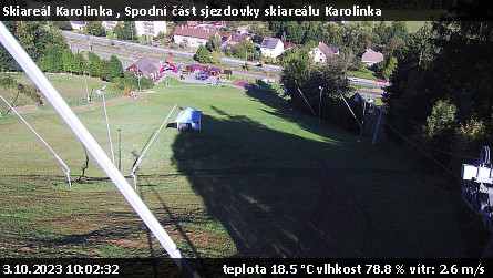 Skiareál Karolinka  - Spodní část sjezdovky skiareálu Karolinka - 3.10.2023 v 10:02