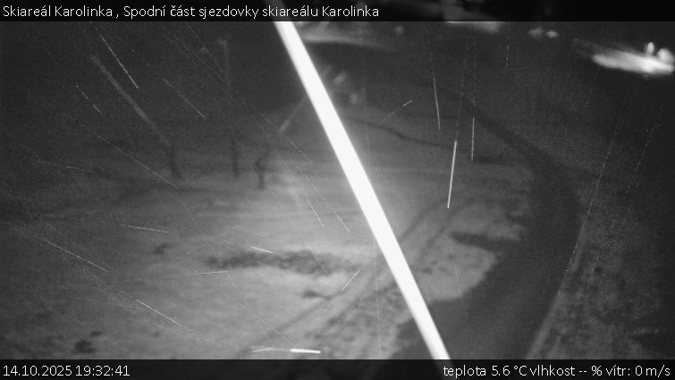 Skiareál Karolinka - Spodní část sjezdovky skiareálu Karolinka - 14.10.2025 v 19:32 Skiareál Karolinka - Spodní část sjezdovky skiareálu Karolinka - 14.10.2025 v 19:32