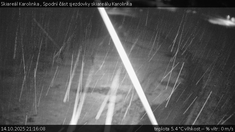 Skiareál Karolinka - Spodní část sjezdovky skiareálu Karolinka - 14.10.2025 v 21:16 Skiareál Karolinka - Spodní část sjezdovky skiareálu Karolinka - 14.10.2025 v 21:16