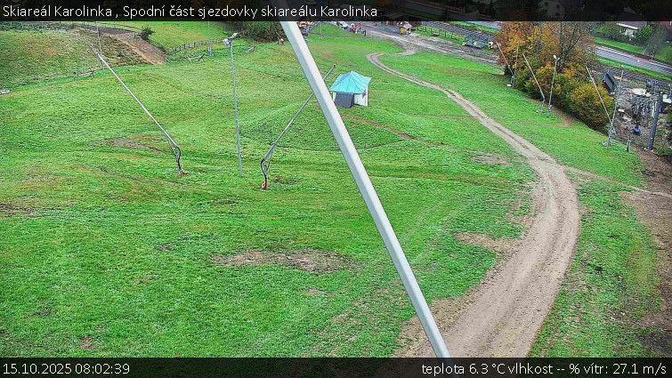 Skiareál Karolinka - Spodní část sjezdovky skiareálu Karolinka - 15.10.2025 v 08:02 Skiareál Karolinka - Spodní část sjezdovky skiareálu Karolinka - 15.10.2025 v 08:02