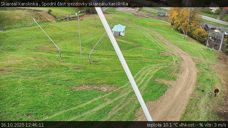 Skiareál Karolinka - Spodní část sjezdovky skiareálu Karolinka - 16.10.2025 v 12:46 Skiareál Karolinka - Spodní část sjezdovky skiareálu Karolinka - 16.10.2025 v 12:46