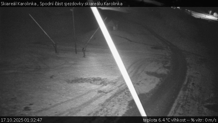 Skiareál Karolinka - Spodní část sjezdovky skiareálu Karolinka - 17.10.2025 v 01:32 Skiareál Karolinka - Spodní část sjezdovky skiareálu Karolinka - 17.10.2025 v 01:32