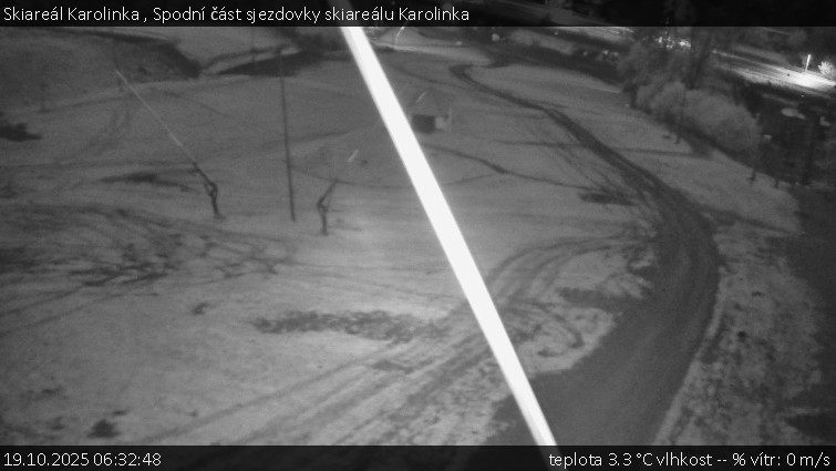 Skiareál Karolinka - Spodní část sjezdovky skiareálu Karolinka - 19.10.2025 v 06:32 Skiareál Karolinka - Spodní část sjezdovky skiareálu Karolinka - 19.10.2025 v 06:32