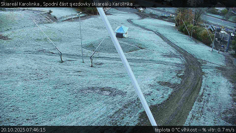 Skiareál Karolinka - Spodní část sjezdovky skiareálu Karolinka - 20.10.2025 v 07:46 Skiareál Karolinka - Spodní část sjezdovky skiareálu Karolinka - 20.10.2025 v 07:46