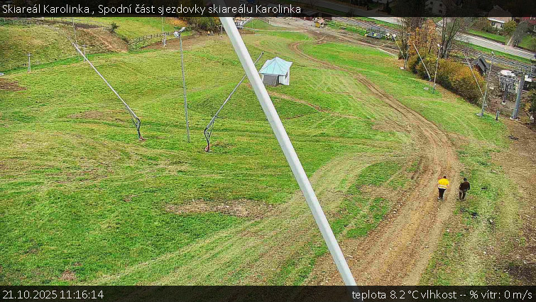 Skiareál Karolinka - Spodní část sjezdovky skiareálu Karolinka - 21.10.2025 v 11:16 Skiareál Karolinka - Spodní část sjezdovky skiareálu Karolinka - 21.10.2025 v 11:16