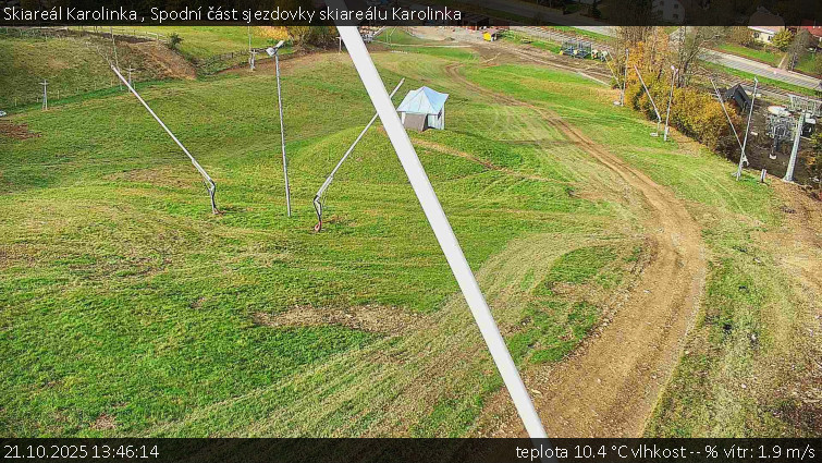 Skiareál Karolinka - Spodní část sjezdovky skiareálu Karolinka - 21.10.2025 v 13:46 Skiareál Karolinka - Spodní část sjezdovky skiareálu Karolinka - 21.10.2025 v 13:46