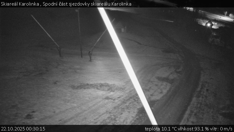 Skiareál Karolinka  - Spodní část sjezdovky skiareálu Karolinka - 22.10.2025 v 00:30 Skiareál Karolinka  - Spodní část sjezdovky skiareálu Karolinka - 22.10.2025 v 00:30
