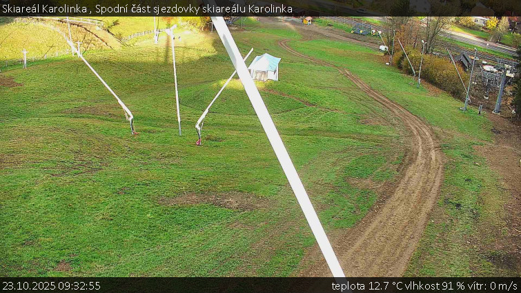 Skiareál Karolinka - Spodní část sjezdovky skiareálu Karolinka - 23.10.2025 v 09:32 Skiareál Karolinka - Spodní část sjezdovky skiareálu Karolinka - 23.10.2025 v 09:32