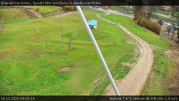 Skiareál Karolinka - Spodní část sjezdovky skiareálu Karolinka - 24.10.2025 v 09:16 Skiareál Karolinka - Spodní část sjezdovky skiareálu Karolinka - 24.10.2025 v 09:16