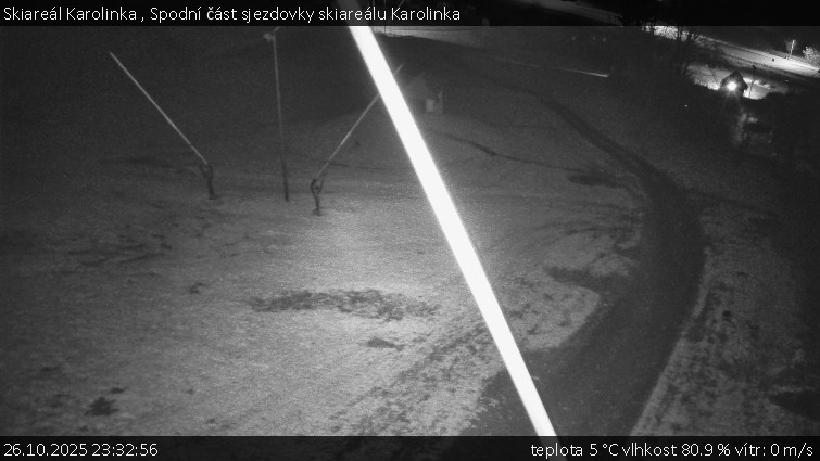 Skiareál Karolinka  - Spodní část sjezdovky skiareálu Karolinka - 26.10.2025 v 23:32 Skiareál Karolinka  - Spodní část sjezdovky skiareálu Karolinka - 26.10.2025 v 23:32