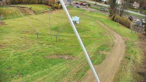 Skiareál Karolinka  - Spodní část sjezdovky skiareálu Karolinka - 28.10.2025 v 12:32 Skiareál Karolinka  - Spodní část sjezdovky skiareálu Karolinka - 28.10.2025 v 12:32