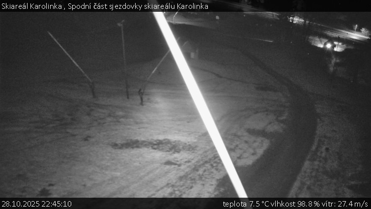 Skiareál Karolinka  - Spodní část sjezdovky skiareálu Karolinka - 28.10.2025 v 22:45 Skiareál Karolinka  - Spodní část sjezdovky skiareálu Karolinka - 28.10.2025 v 22:45