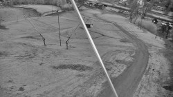 Spodní část sjezdovky skiareálu Karolinka