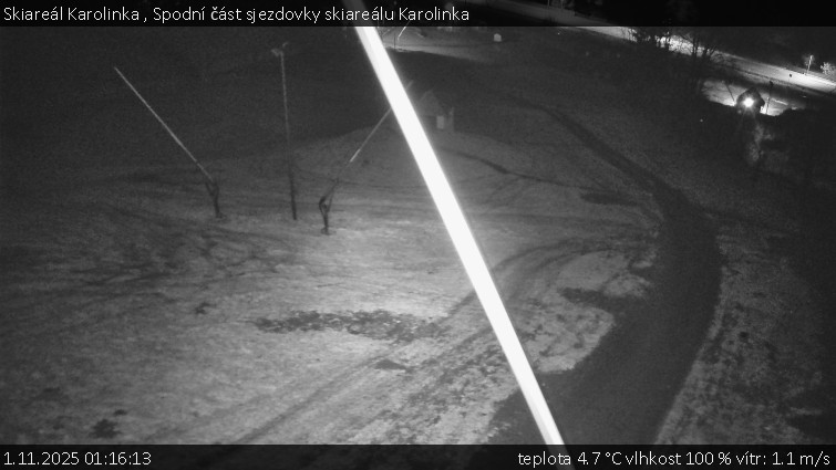 Skiareál Karolinka  - Spodní část sjezdovky skiareálu Karolinka - 1.11.2025 v 01:16 Skiareál Karolinka  - Spodní část sjezdovky skiareálu Karolinka - 1.11.2025 v 01:16