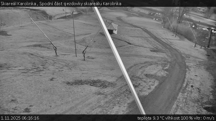 Skiareál Karolinka  - Spodní část sjezdovky skiareálu Karolinka - 1.11.2025 v 06:16 Skiareál Karolinka  - Spodní část sjezdovky skiareálu Karolinka - 1.11.2025 v 06:16