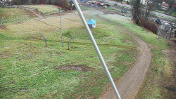 Spodní část sjezdovky skiareálu Karolinka